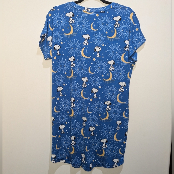 Munki Munki Peanuts Snoopy Pajamas Nightgown Blue Moon Size Small NWT - Picture 2 of 4